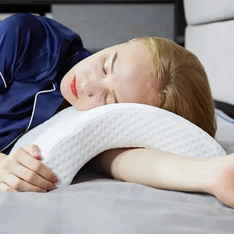 SleepEase – Orthopädisches U-förmiges Memory Foam Kissen für Nacken & Handstütze