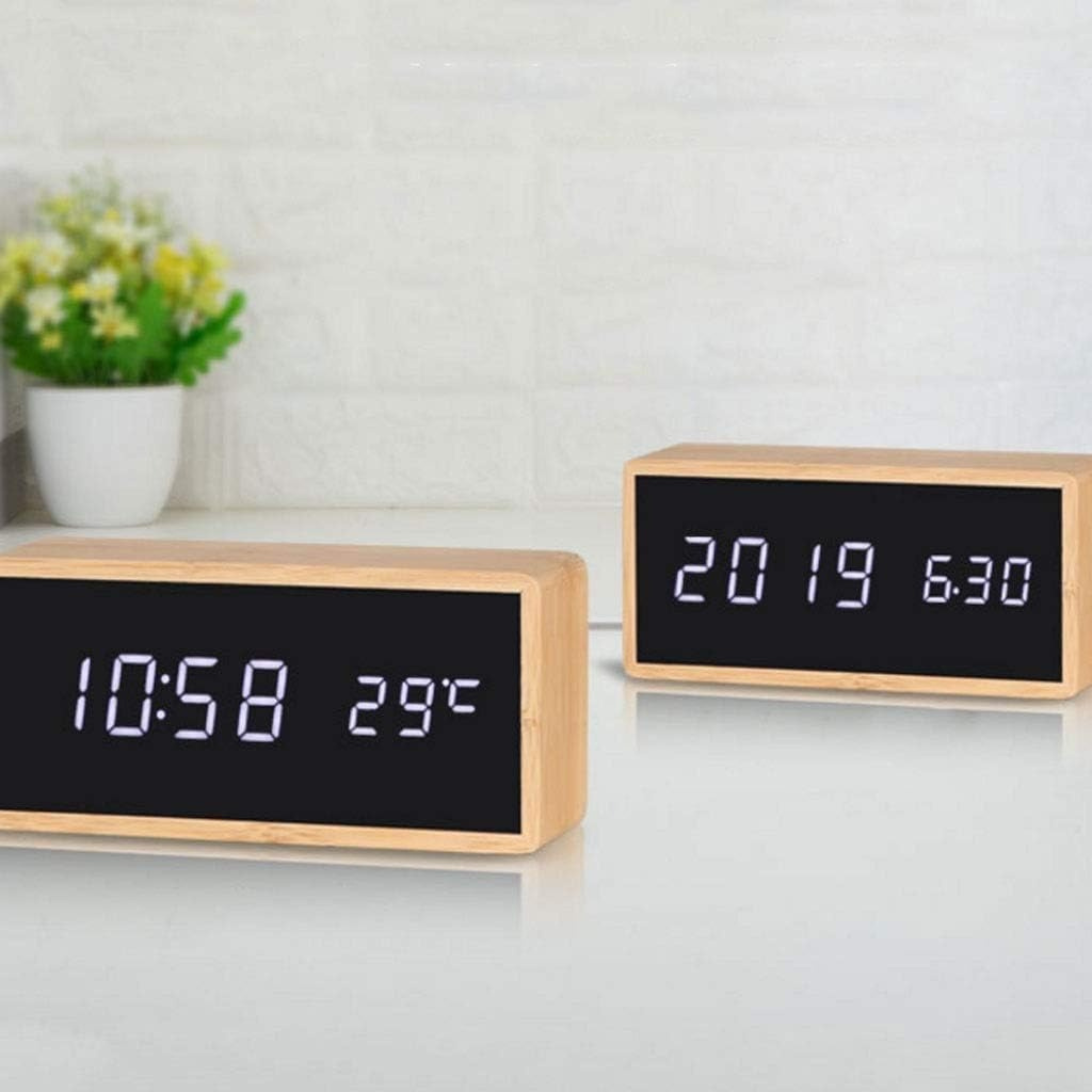 TIMBORA – Minimalistischer LED-Bambus-Wecker mit Temperaturanzeige 4