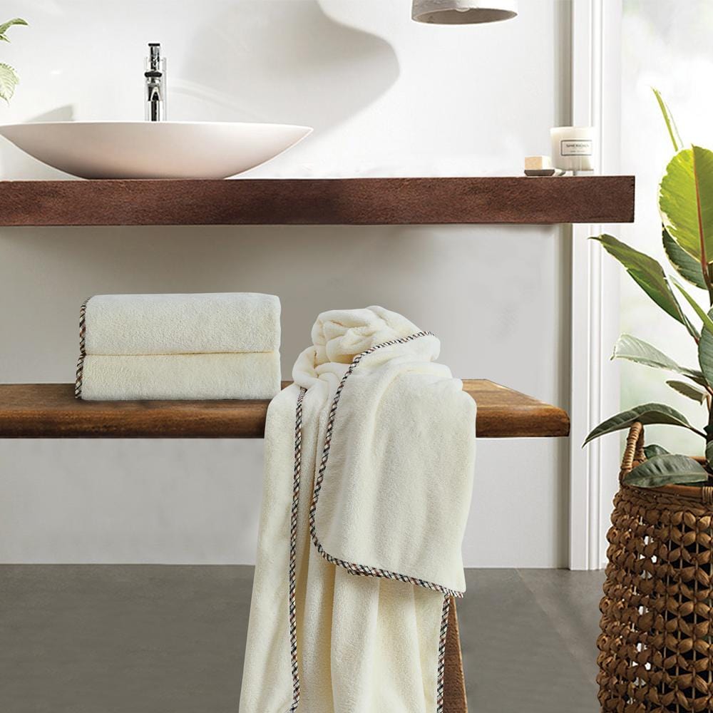 Solenza Premium-Badetuch | Leichtes Mikrofaserhandtuch mit Schnell-Trocknungs-Technologie