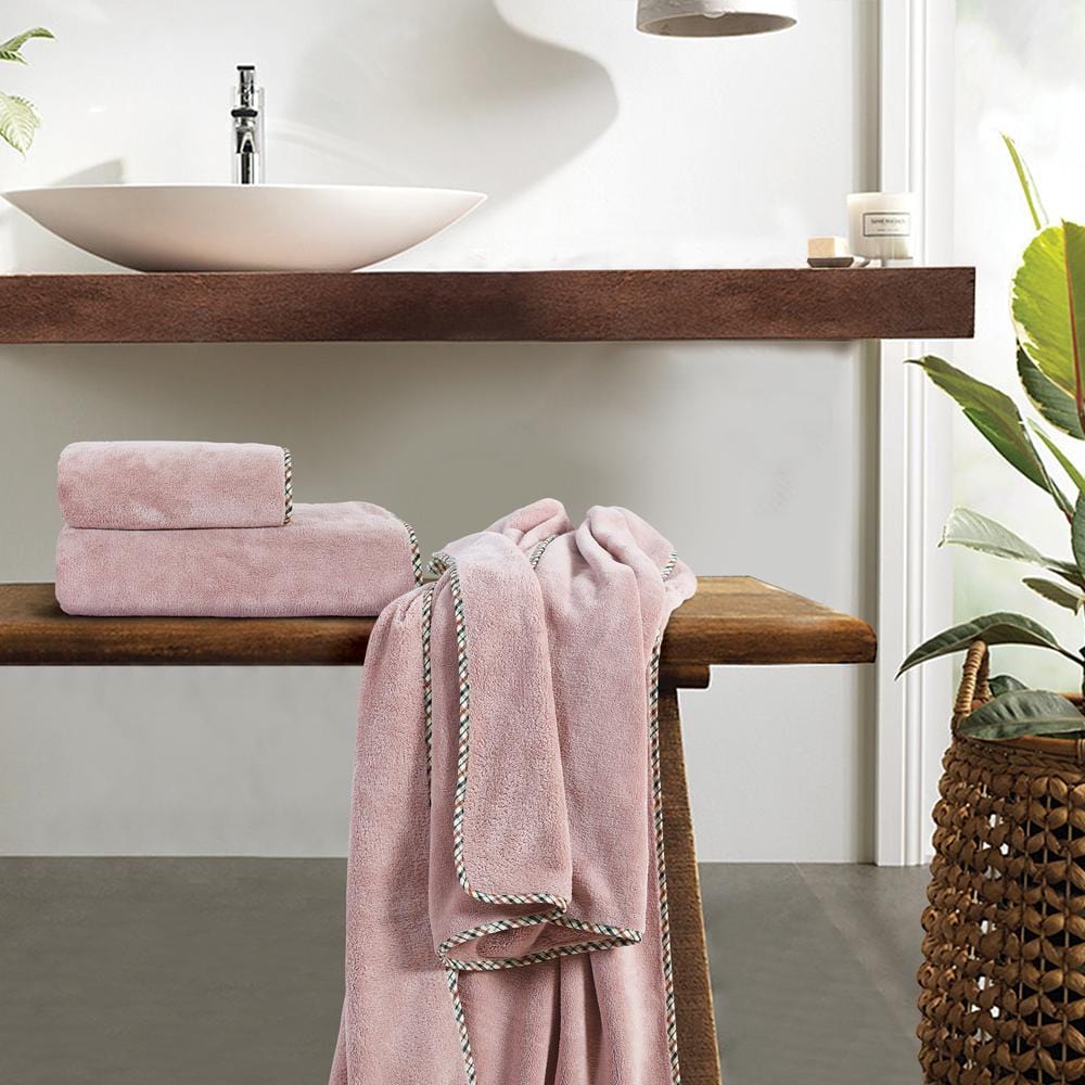 Solenza Premium-Badetuch | Leichtes Mikrofaserhandtuch mit Schnell-Trocknungs-Technologie