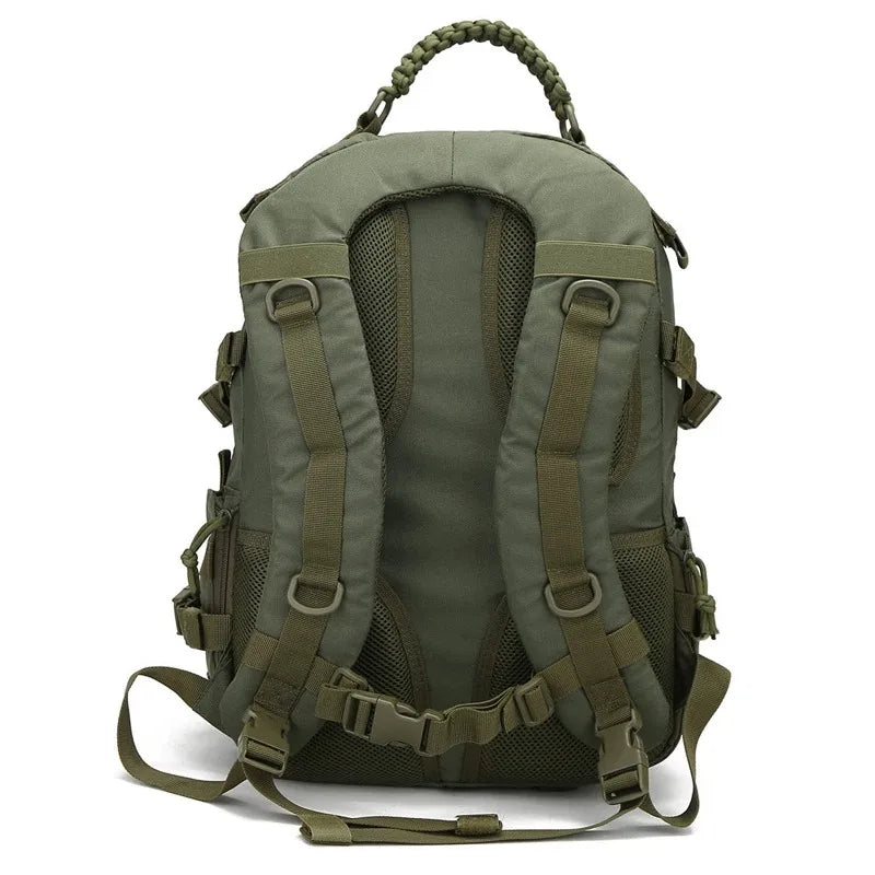TREKFORCE – Mochila táctica para exteriores con 48L y sistema MOLLE