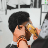 EasyTrim – Kabelloser Haartrimmer mit LED-Statusanzeige für präzises Styling