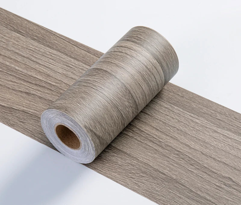 WOODSTRIPE – Listelli in PVC autoadesivi con venatura legno per ambienti eleganti